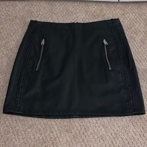 women’s EXPRESS faux leather skirt